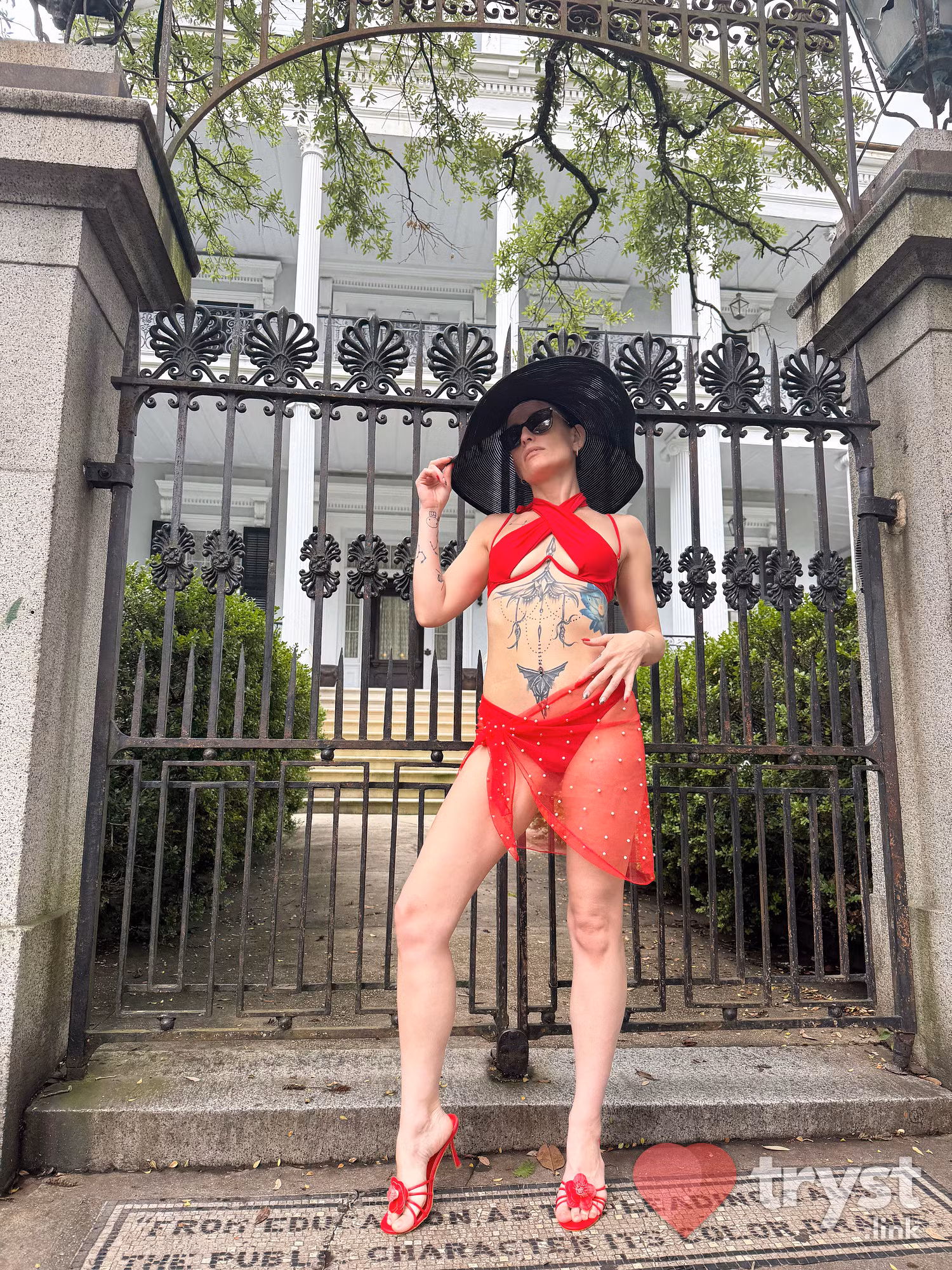 Mistress of Mindfuck, photo 8