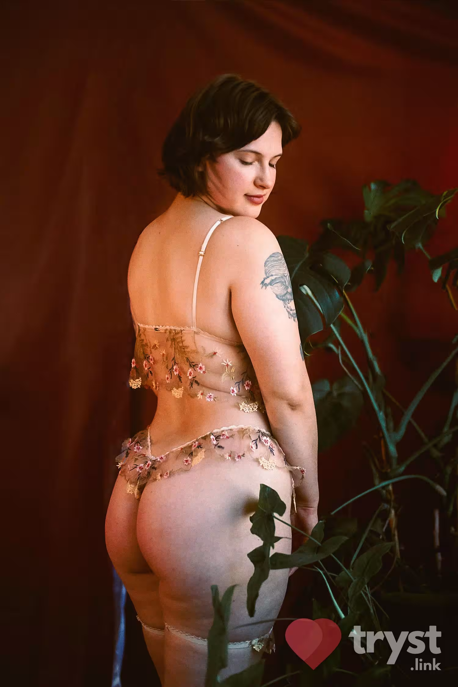 Ivy Maxwell, photo 4