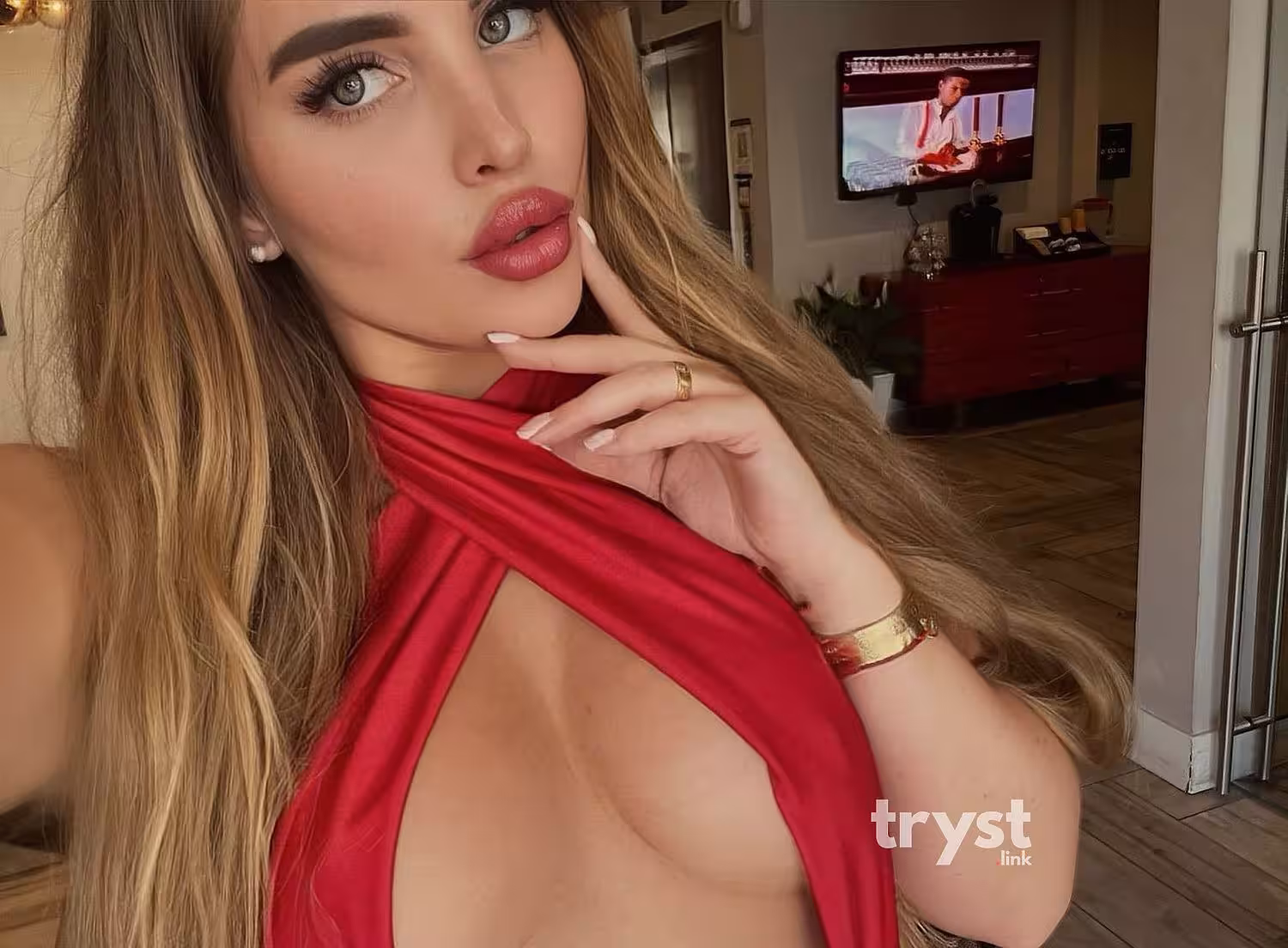 Victoria LoveLace, photo 2