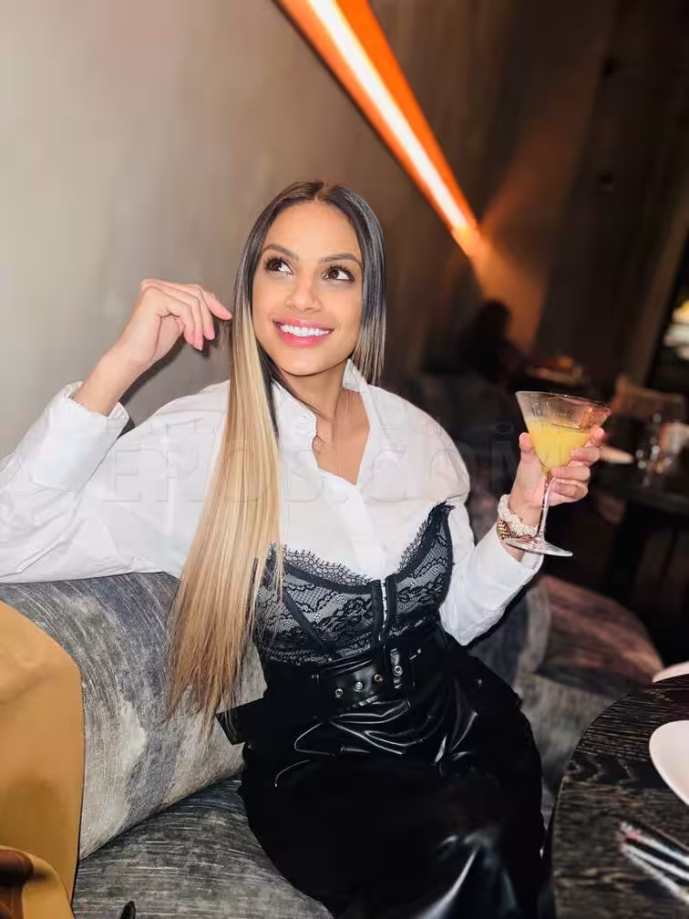 Ivana, escort in Chicago, IL