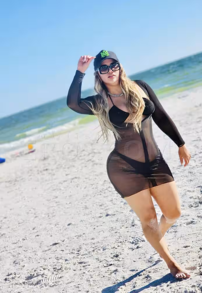 Sasha, escort in Nashville, TN