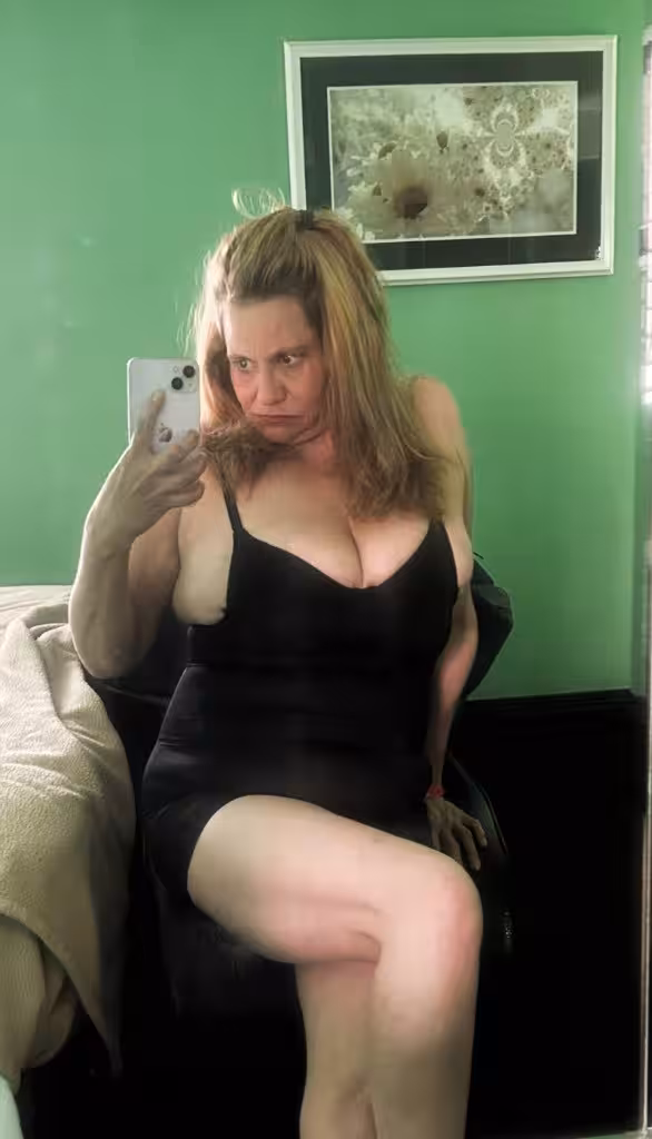 Renee, photo 9