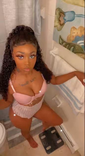 Carmel, escort in Minneapolis, MN