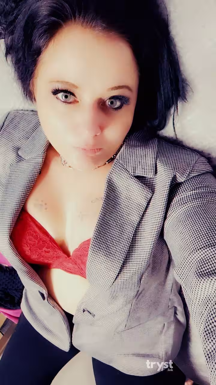 Sabrina, escort in Minneapolis, MN
