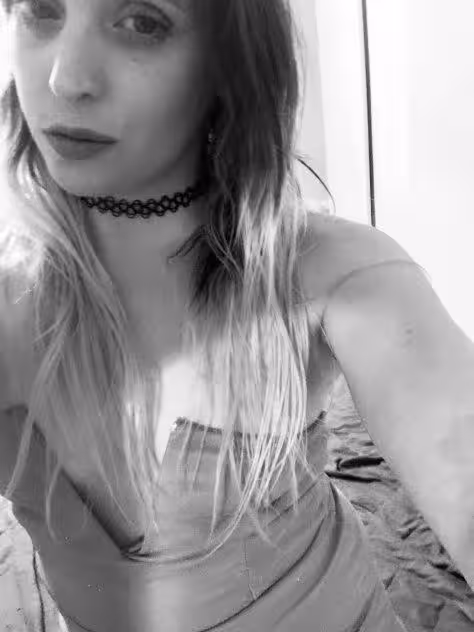 Zoe Love, photo 6