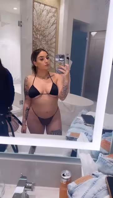 Alexis, photo 2