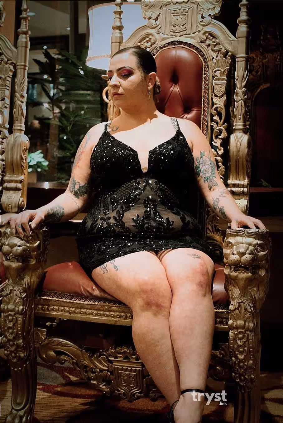 Reign, photo 2