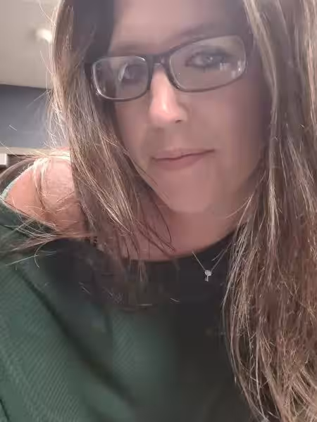 Cerra, escort in Manchester, CT