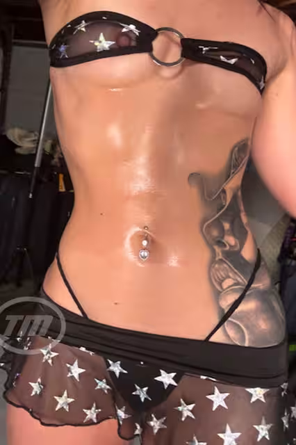 Megan, photo 2