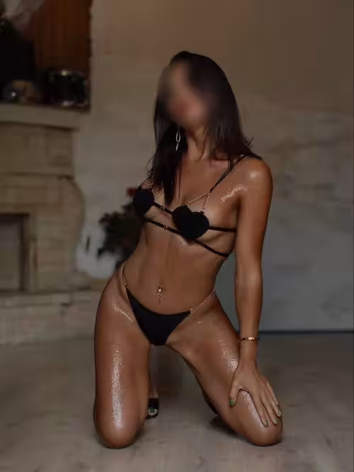 Camila Sahrai, photo 9