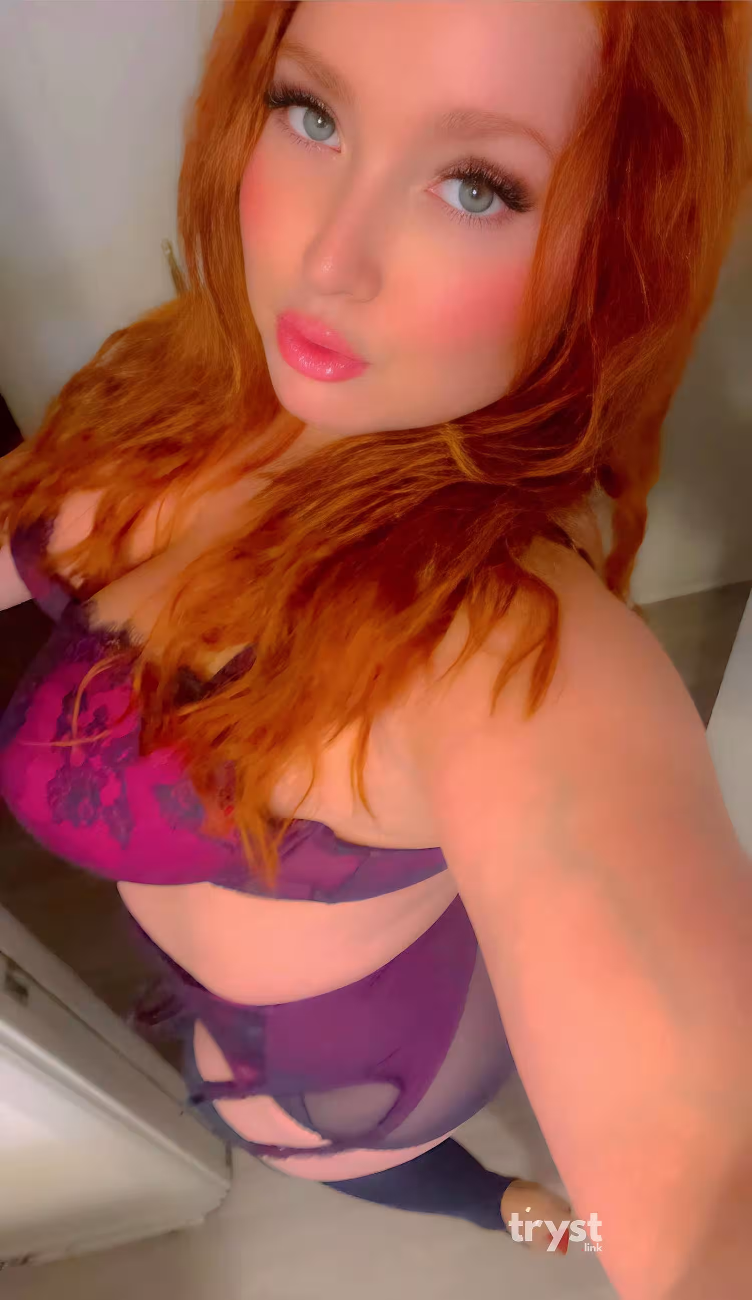 Violet Groves, photo 5