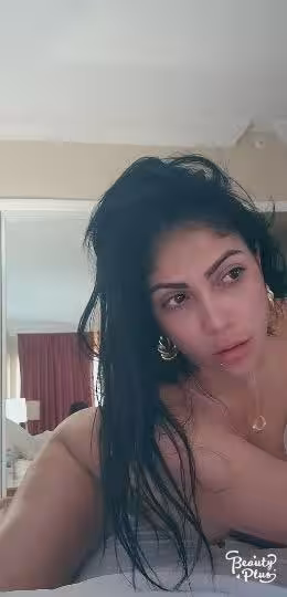 Yia, escort in Tampa, FL
