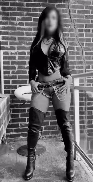 Chloe, photo 9