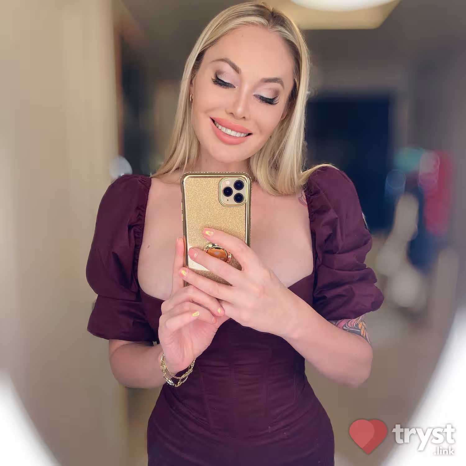Elsa Sunshine, photo 4