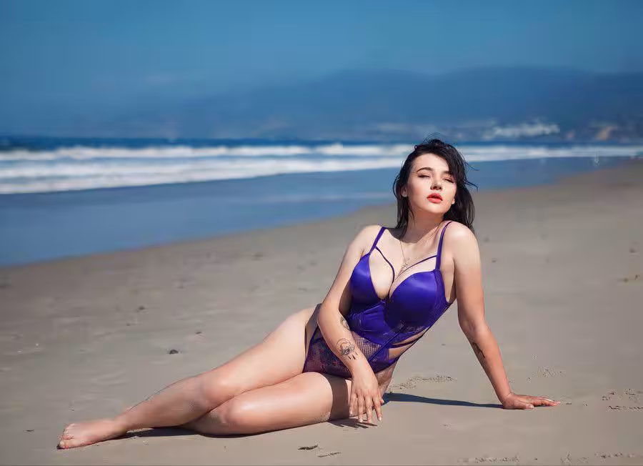 Renata33, escort in Los Angeles, CA