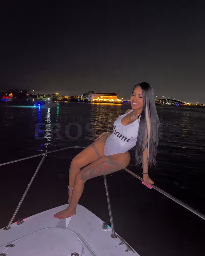 Melanie / Selena, photo 6