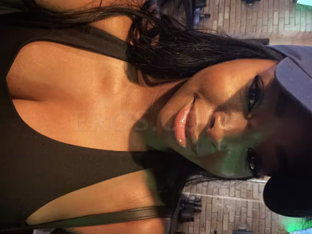 Tiffany Banks, photo 10