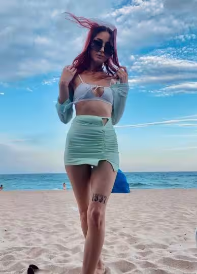 Ivy Rose, photo 8