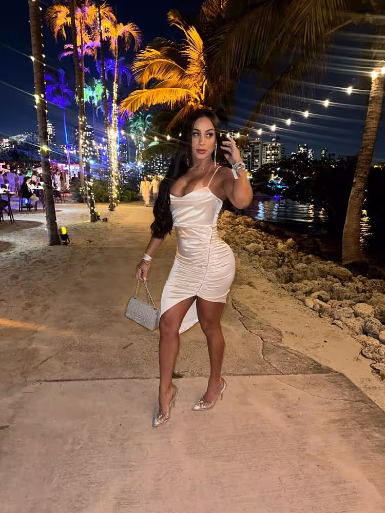 Bella, photo 4