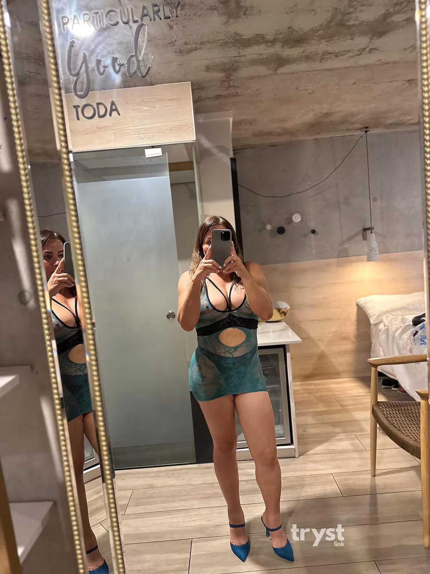 Nikol, photo 8