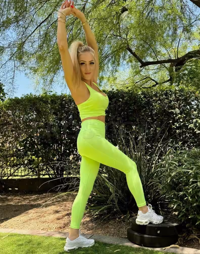 Jessie / Carrie, escort in Scottsdale, AZ