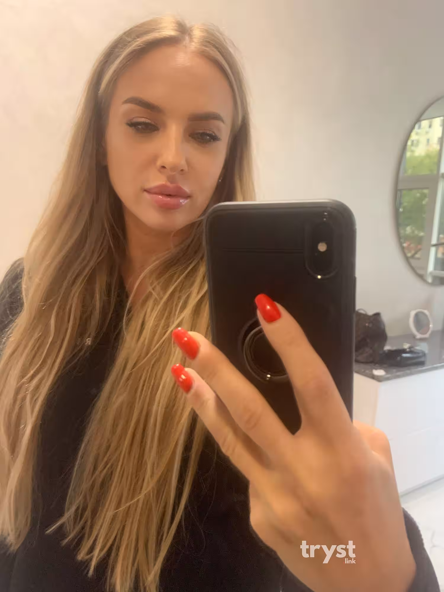 Nikki, escort in Los Angeles, CA