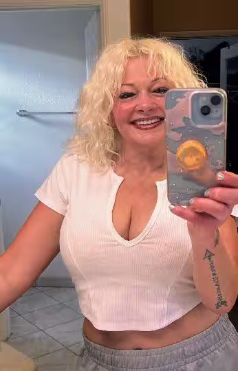 Nicole, photo 2