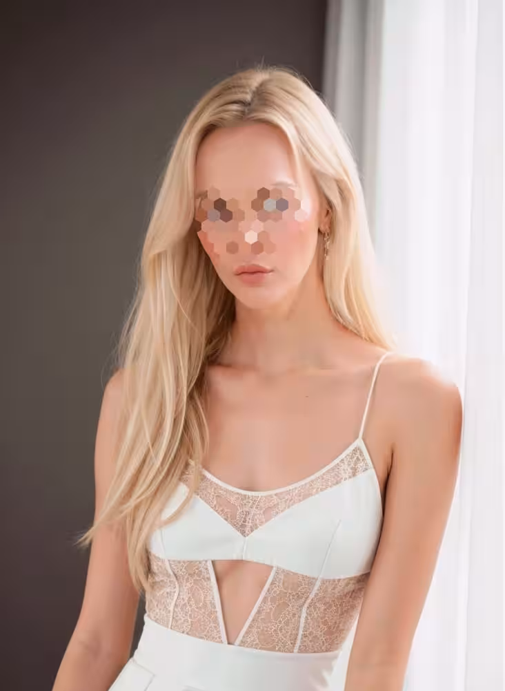 Lauren, photo 2