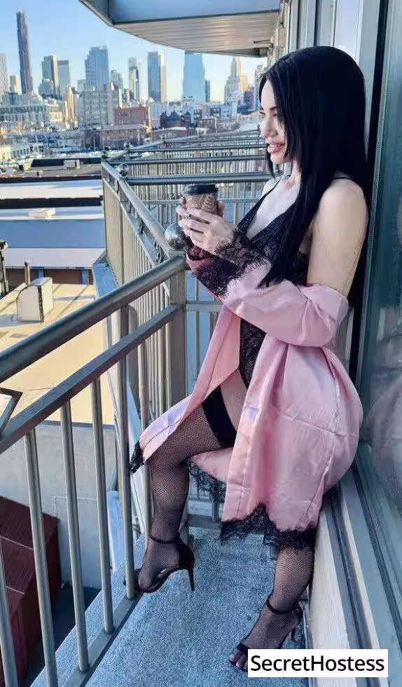 Leila Larocco, photo 9