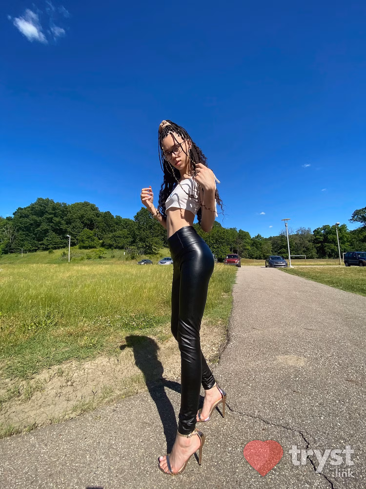 Bee Milyn, photo 7