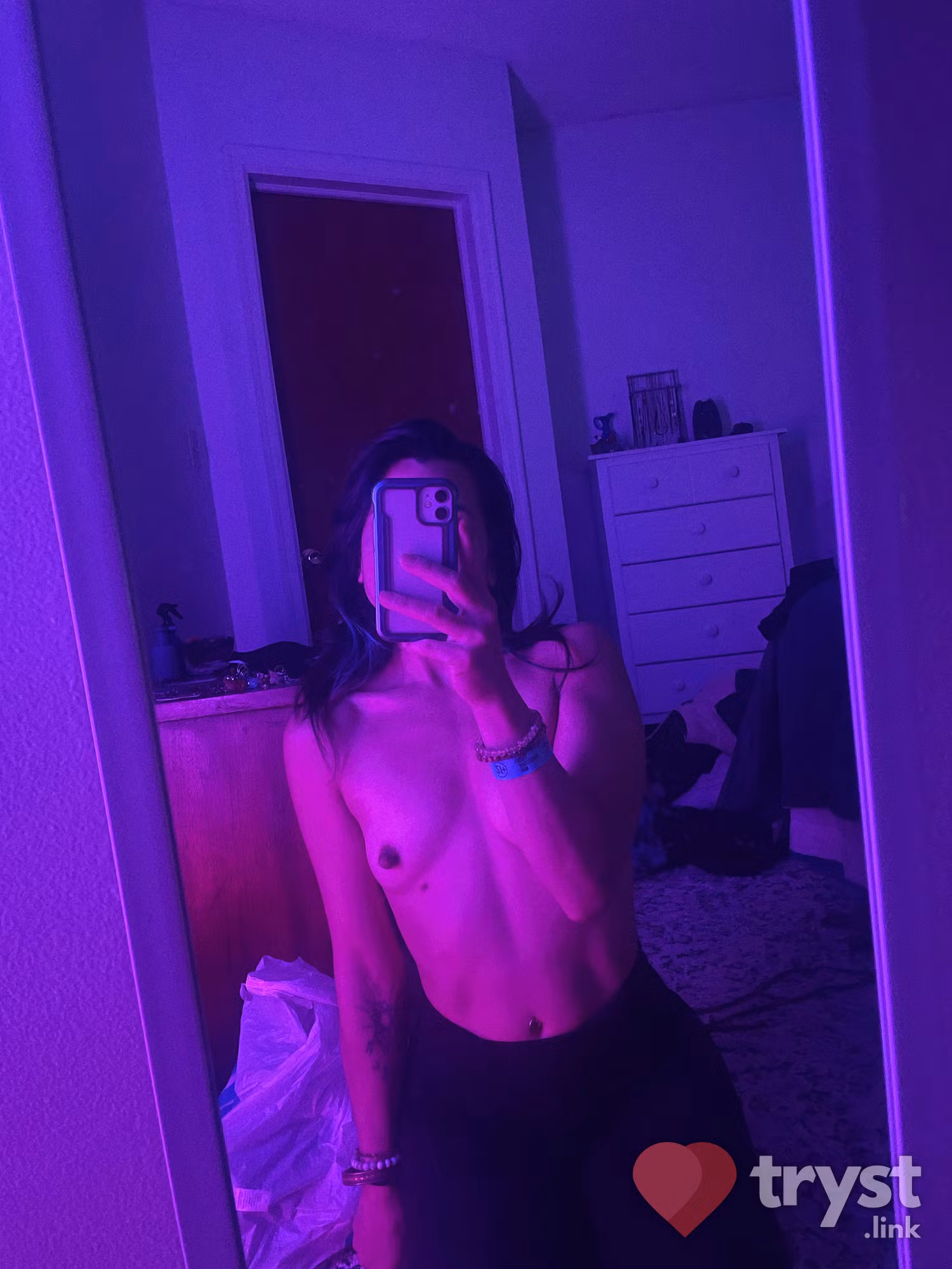 Kyra, photo 4