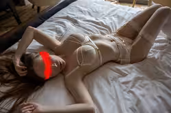 Lydia, photo 2
