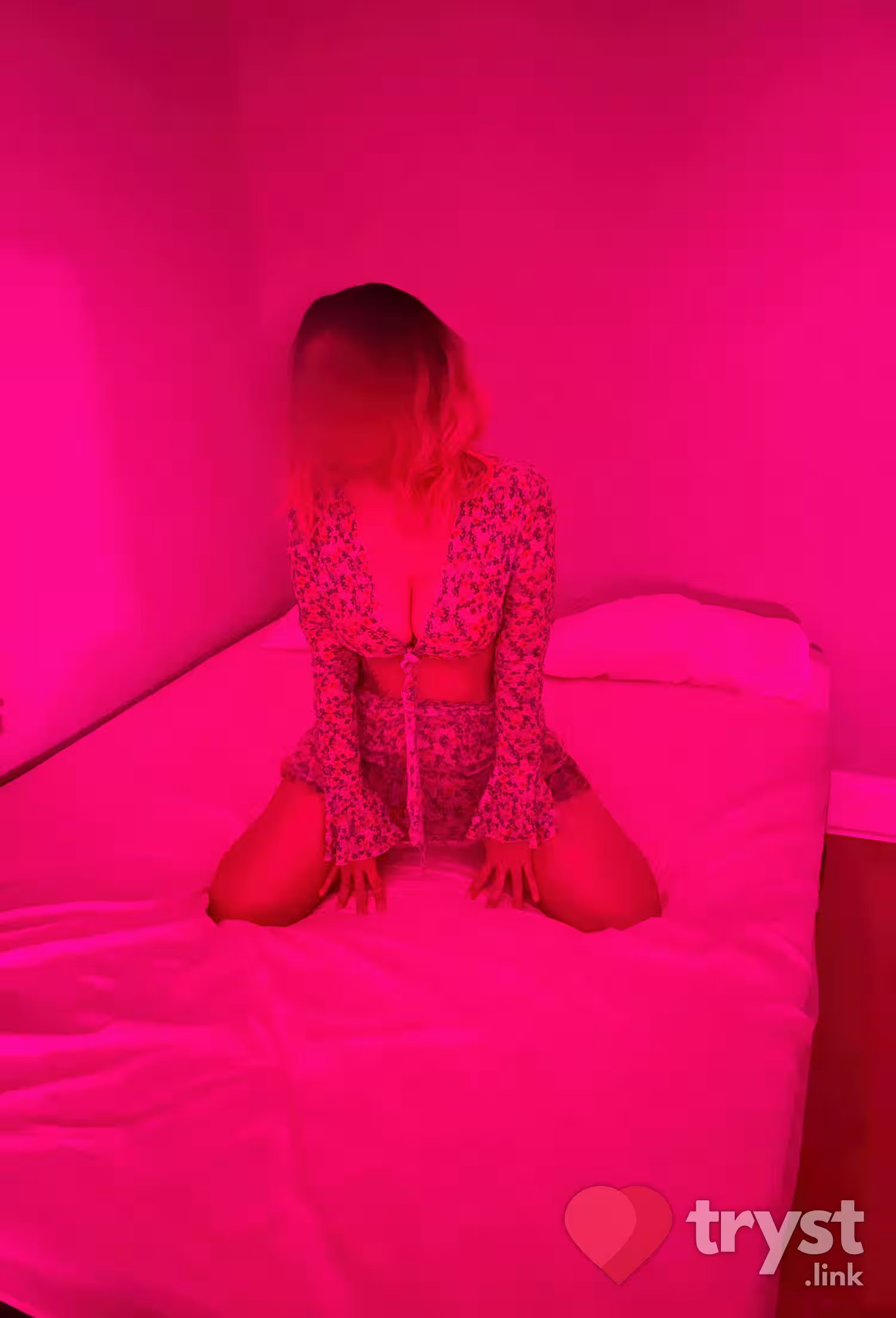 Mia Pink, photo 7