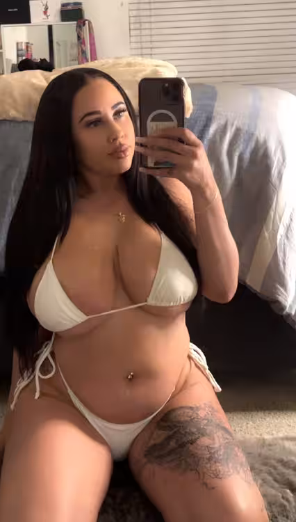 Cassie, escort in San Diego, CA