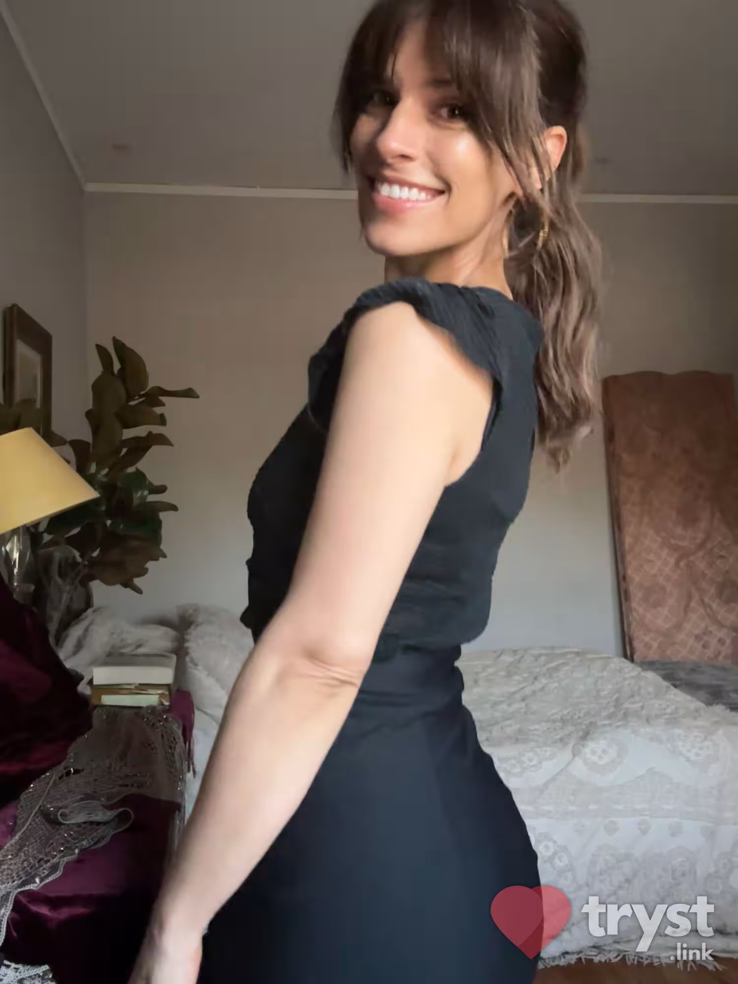 Lily, escort in Minneapolis, MN