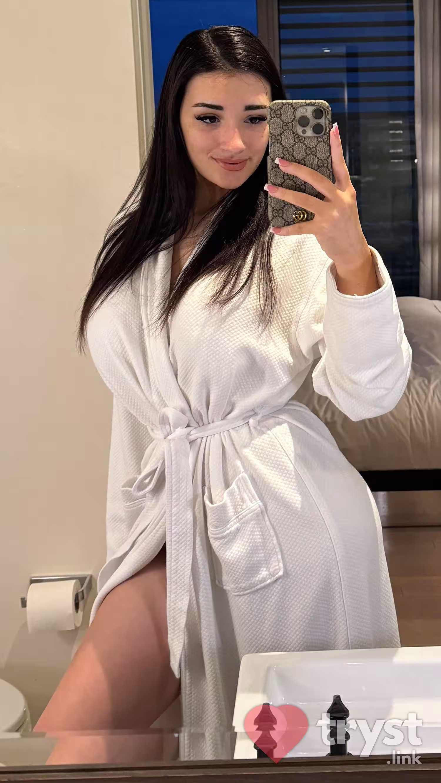 Kourtney, photo 6