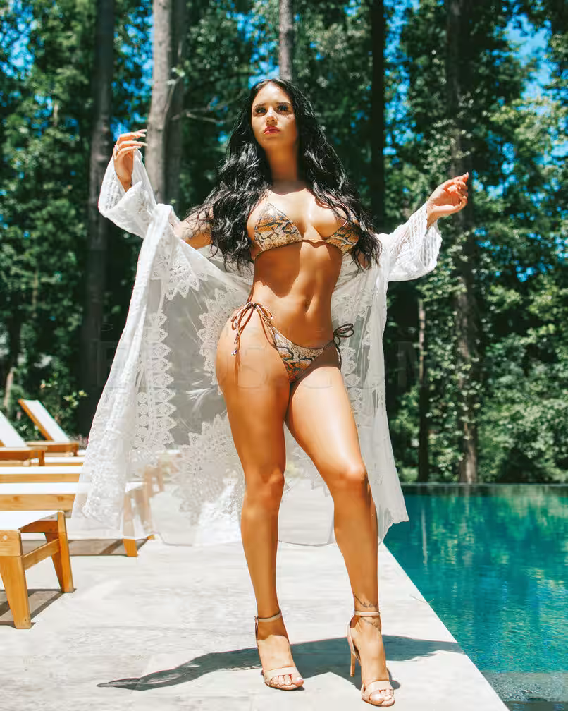 Adriana, photo 5