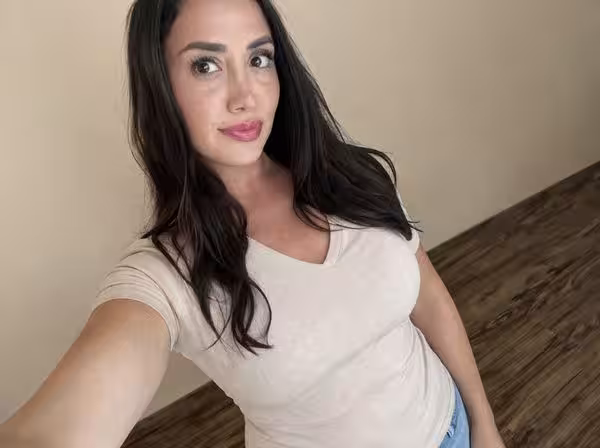 Kaylee, escort in Miami, FL