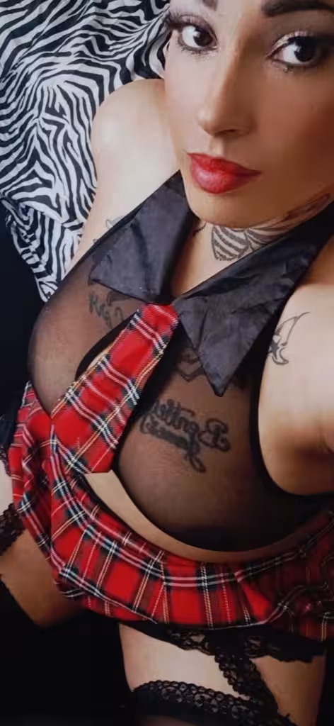 Molly Lovett, escort in Virginia Beach, VA