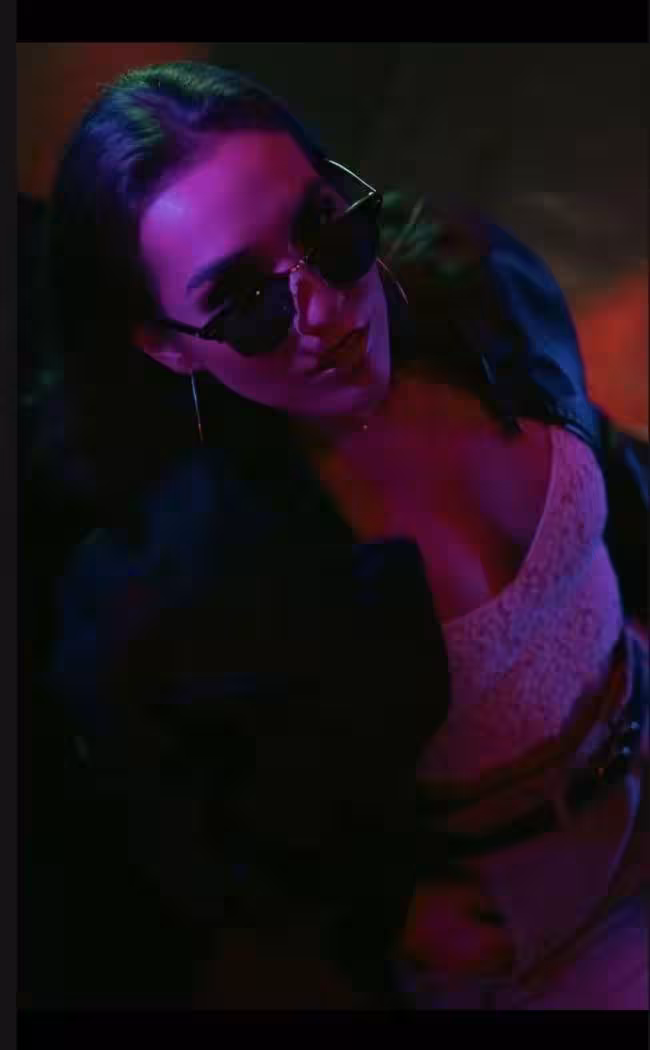 Blue, photo 3