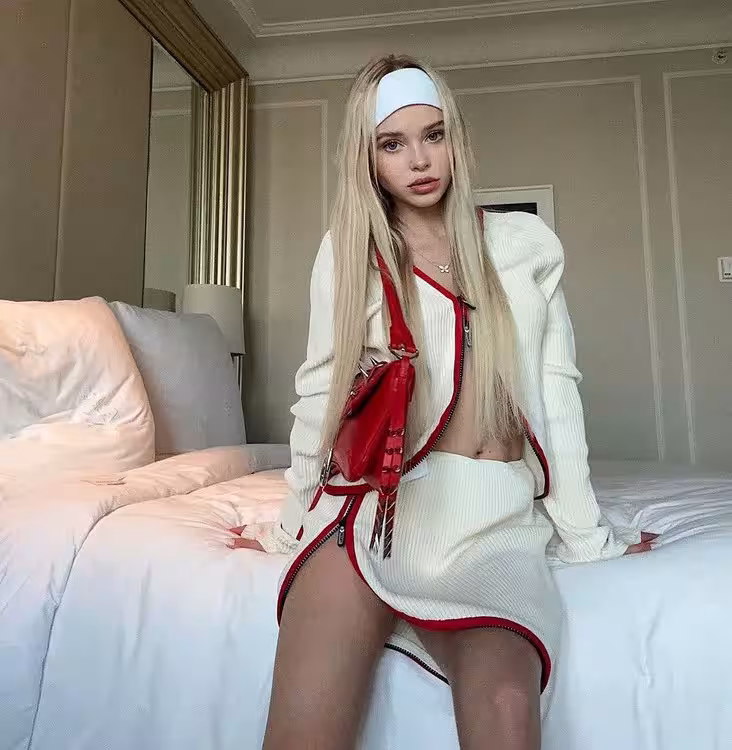 Emily, photo 2