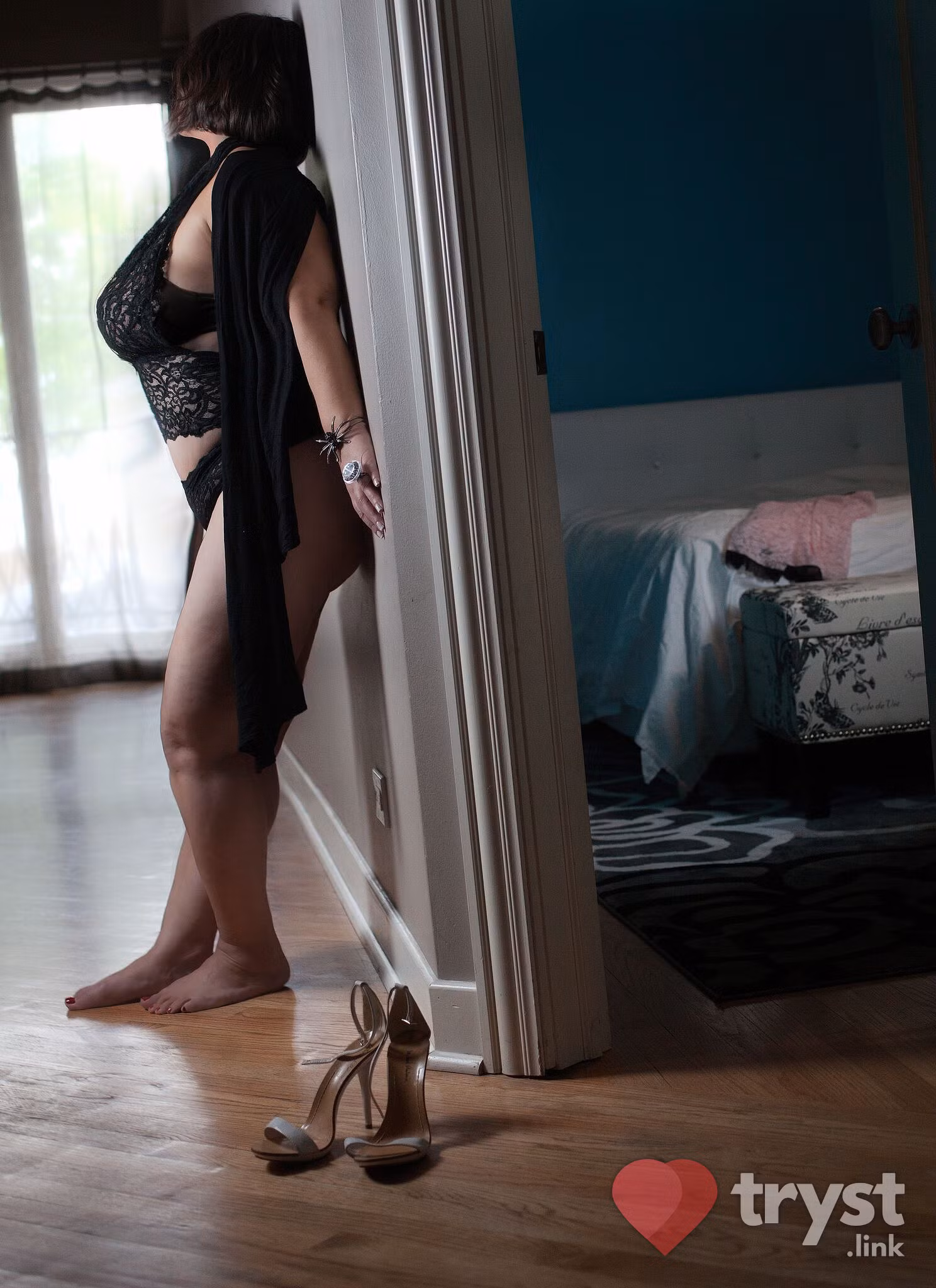Paige Pleases, photo 9