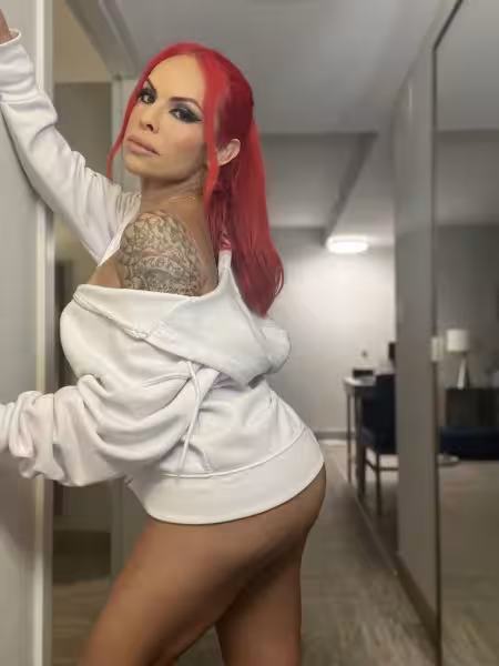 TS Foxxy, photo 2