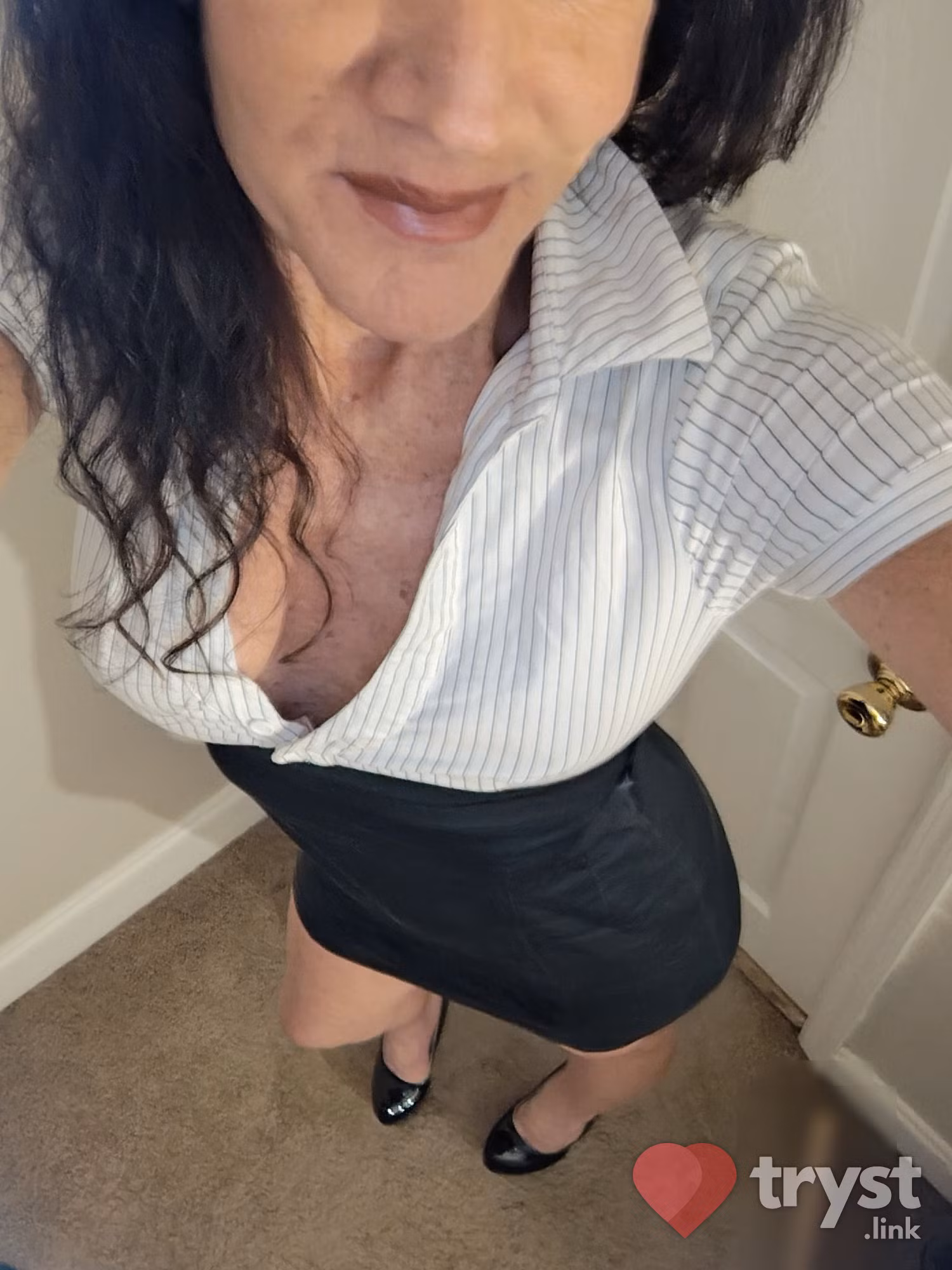 Busty Ally, photo 7