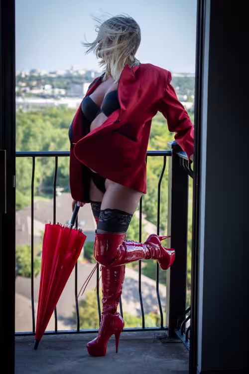 Lana Legs, photo 5
